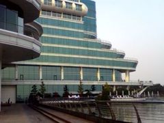 -苏州金鸡湖中茵皇冠假日酒店