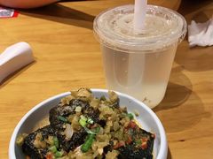 -霸蛮湖南菜·牛肉粉(荣京西街店)