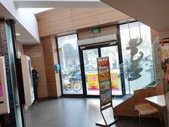 -麦当劳(乳山路店)