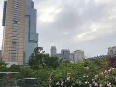 -UNI UNI(环亚凯瑟琳店)