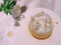 吉维尼的正午-théATRE 茶聚场(王府中環店)
