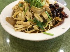 特色绝味拉皮-桃子餐厅·天津菜(红星路直营店)
