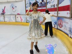 -正佳冰河湾真冰滑冰场