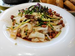 -牛头鱼庄·地道广西菜(鲁班店)