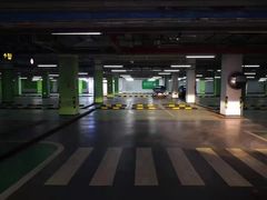 -北京南站-立体停车场