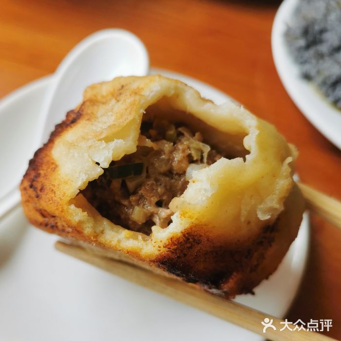 宝瑞门钉肉饼店门钉肉饼图片