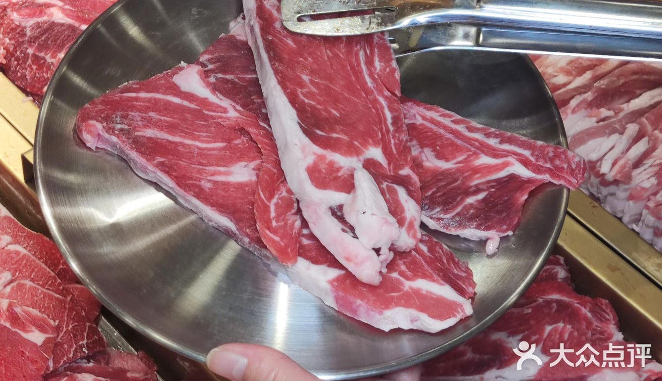 这家超级无限自助烤肉的含金量｜谁吃谁懂