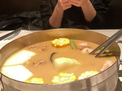 -肥仔文澳门猪骨煲(南京西路店)