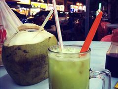 柑橘话梅汁-黄亚华小食店(Jalan Alor)