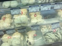 -白玉兰食品甜凤店(合生汇店)