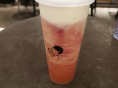 芝芝桃桃-喜茶(上海正大广场店)