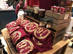 -九又四分之三站台哈利波特商店