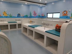 -戊辰亲子游泳俱乐部