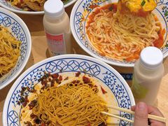 -李与白包子铺(桐梓林店)