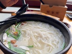 -桥香园过桥米线(国贸店)