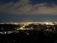-鬼笑石后山停车场
