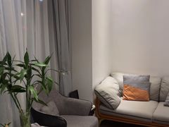 -小邓专业采耳馆(延安西路店)