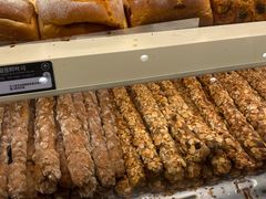 -HOT CRUSH趁热集合·现烤面包(环球港店)