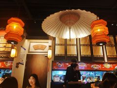 大堂-宽窄巷成都菜(青岛路万达广场店)