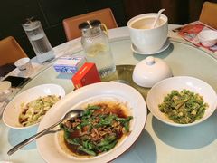 -阿瓦山寨·湘菜现炒·剁椒鱼头王(咸阳总店)
