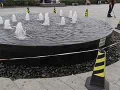 -资和信百货商场
