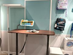 -康朴乐儿童学习桌椅(蓝色港湾店)