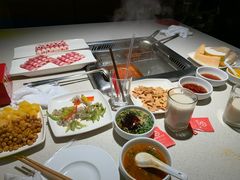 -海底捞火锅鲜切牛肉主题店(长寿路店)