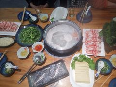 -风情丽江斑鱼火锅(孙家沟西南路80号店)