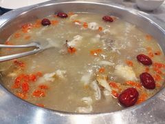 -光头药膳鸡(莱茵小镇店)