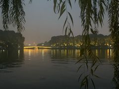 -苏堤停车场