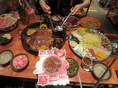 -周小明火锅(黑金冠社区店)