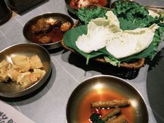 -草家酱蟹炭火烤肉店(珲春南路一店)
