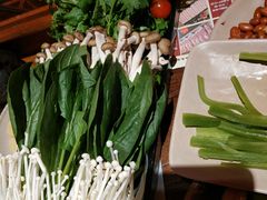 -东巴人鱼豆花火锅(幸福街店)