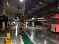 -北京银泰中心-停车场