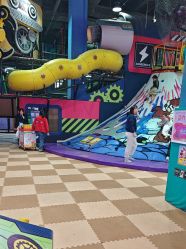 -欧酷世界动力星球(王府井奥莱UP TOWN店)