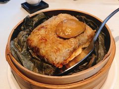 鲍鱼糯米鸡饭-皇朝会.经典传统粤菜(外滩店)