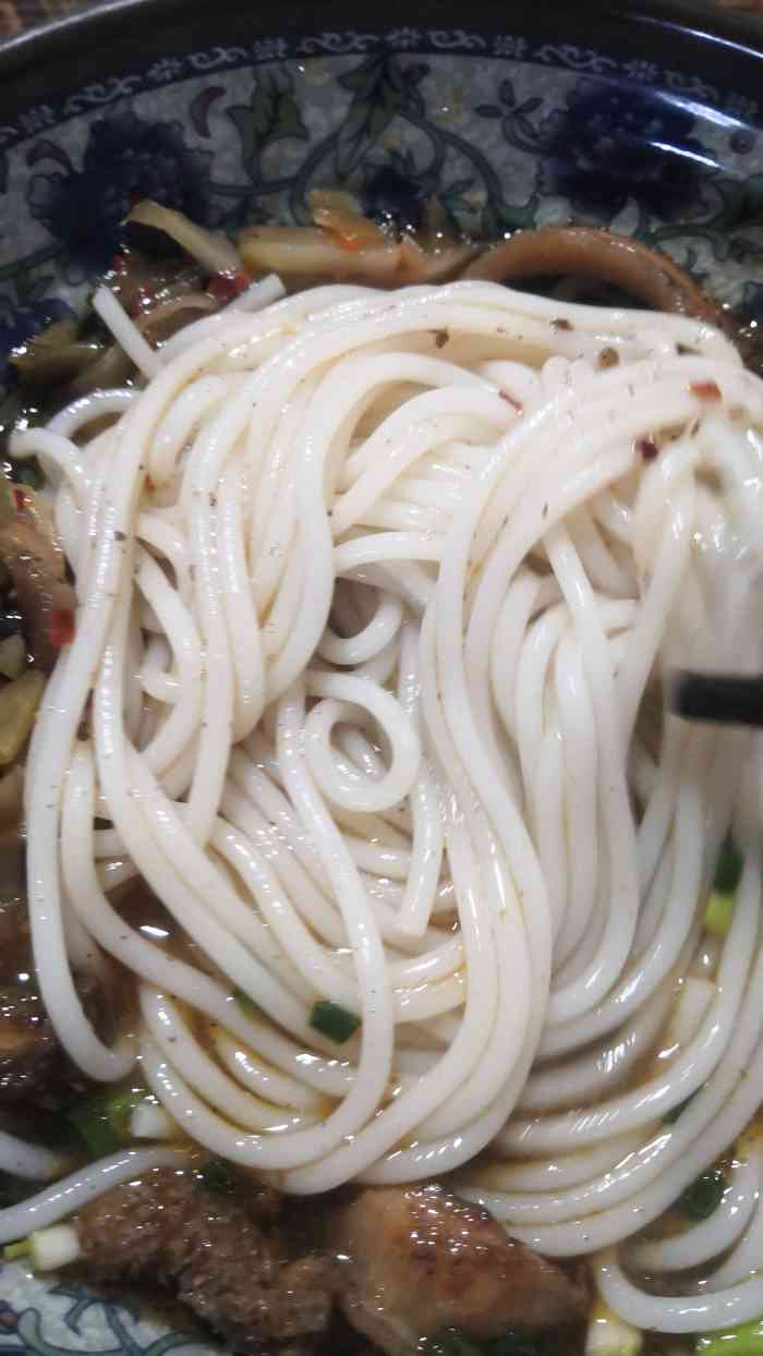 街上缘无名缘米粉-"出差简单吃点原味米粉,味道不错老牌子,店.