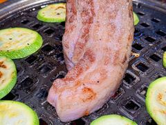 -唯成•韩国炭火烤肉 유성고기
