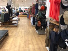 -优衣库(重庆万象城店)