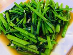 -J Daeng Seafood