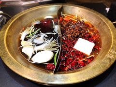 -沸炉重庆老火锅(军事博物馆店)