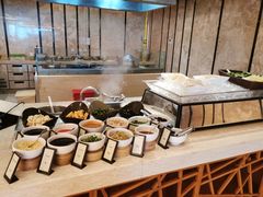 自助取餐区-东西风牛排馆周末烧烤自助(首都机场希尔顿店)