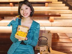 -香港ELEMENTS圆方