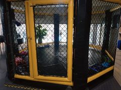 -思迈威健身(积玉桥万达店)