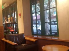 星巴克(武康路店)-星巴克(武康路店)