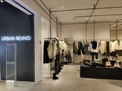 -URBAN REVIVO(欢乐海岸购物中心店)