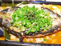 碧绿青椒味烤鱼-夯鱼烤鱼·尔滨地标美食(保健路店)