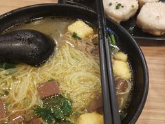 -小杨生煎(金山百联购物中心3楼店)