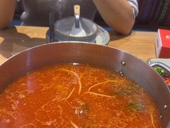 -野山舂·贵州现舂酸汤牛肉(东山店)