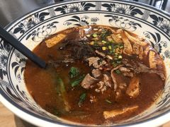 -粉吖吖·邵阳米粉(体育西路店)